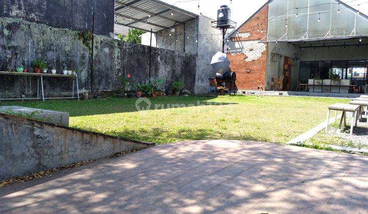 Ruang Usaha Cocok Untuk Kuliner Strategis, Pakir Luas 8