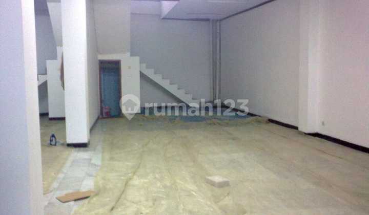 Sewa Ruko 3 Lantai di Veteran Bintaro,, Jakarta Selatan 1