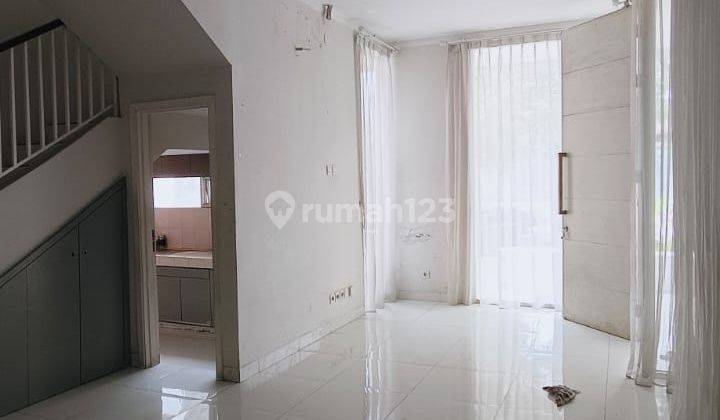 Rumah siap huni di Discovery sektor 9 Bintaro Jaya 2