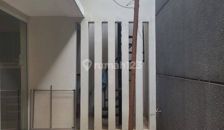 Rumah siap huni Discovery Lumina sektor 9 Bintaro Jaya 2