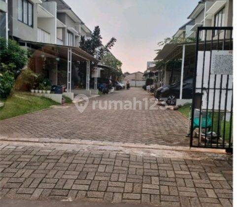 Rumah dekat Stasiun Jurang Mangu Ciputat 1