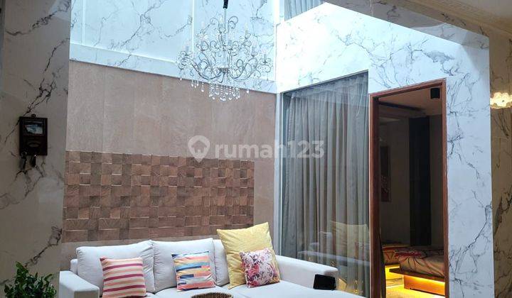 Rumah nyaman di Discovery Lumina sektor 9 Bintaro Jaya 2