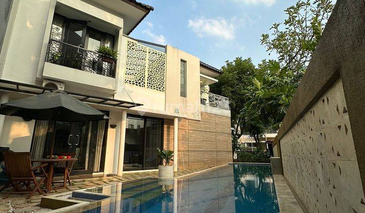 Rumah mewah 3 lantai di Kebayoran Symphony 
Sektor 7 Bintaro Jaya 1