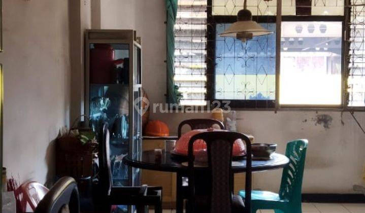 Ruko di Jalan Bukit Tinggi 127 m SHM Butuh Renovasi 4