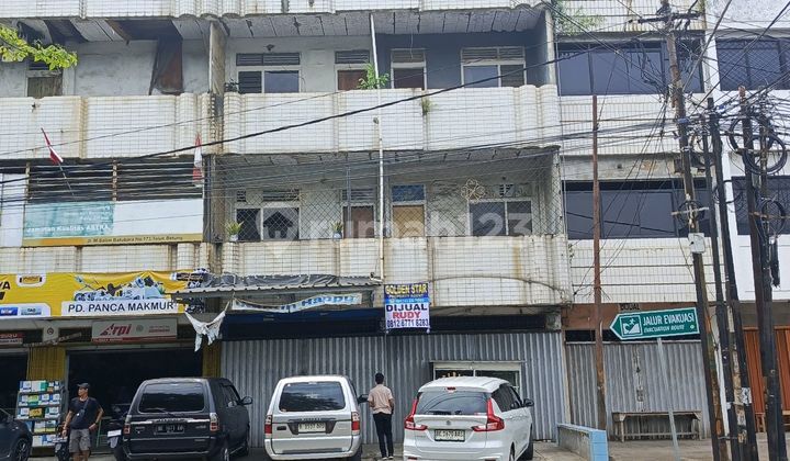 For Sale: Shop House in North Teluk Betung 80.0 m² Freehold Title For Sale: Shop House in North Teluk Betung 80.0 m² Freehold Title