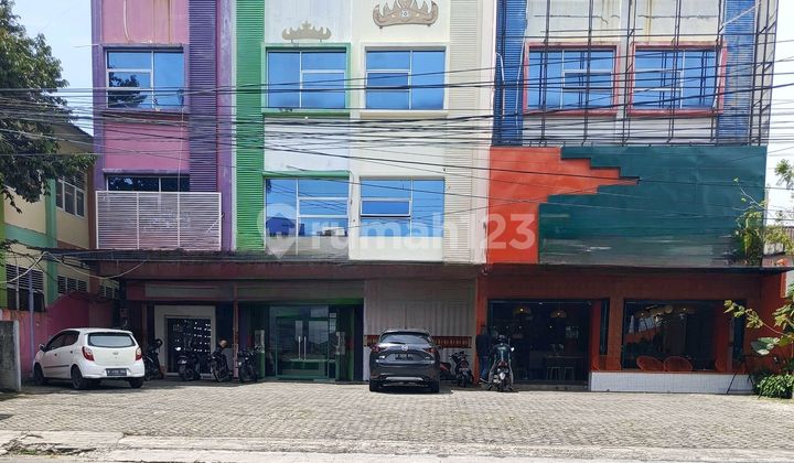 Ruko di Enggal 131.0 m² Unfurnished SHM