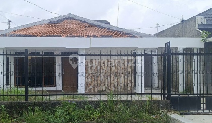 For Rent Large Luxury House in Enggal