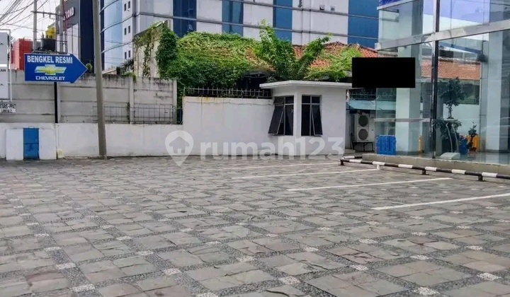 Ruang-Usaha di Tanjung Karang Pusat 1037.0 m² Unfurnished HGB