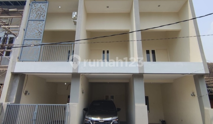 RUMAH RUNGKUT SURABAYA MURAH 2LANTAI READY BARU PERUM KOSAGRA 
