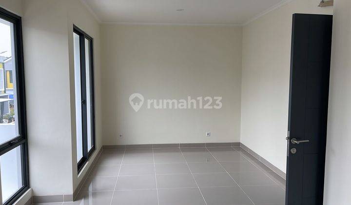 Rumah disewakan  Siap Huni Di Cluster Baroni Gading Serpong 5