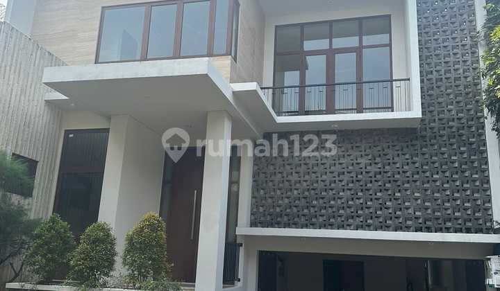 Disewakan Rumah Cantik Rapi Siap Huni di Kemang Jakarta Selatan