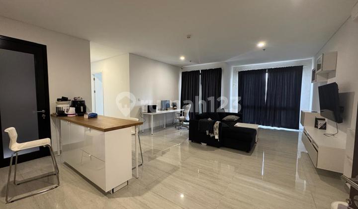 For Rent: Lloyd Apartment, Fully Furnished, 5th Floor, Ready to Occupy.