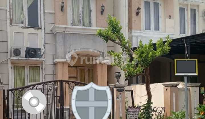 2-Story House with 120 SqM Land in Royal Residence Cakung 2-Story House with 120 SqM Land in Royal Residence Cakung