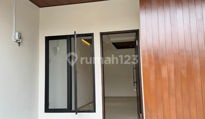 Rumah Baru Minimalis Tropis di Rawamangun 2