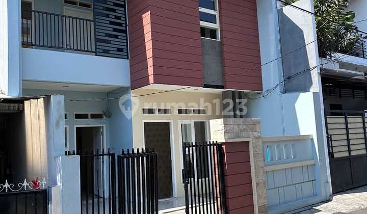 RUMAH FRESH! Semi Furnished di Kayu Putih - Rawamangun