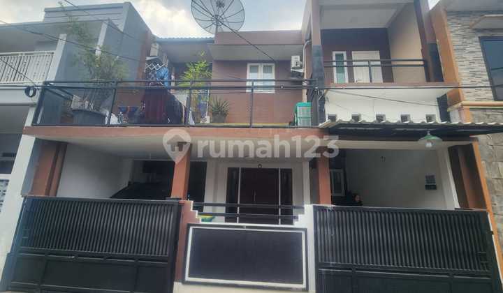 Rumah 2 Lantai di Taman Galaxy Pulo Sirih Rumah 2 Lantai di Taman Galaxy Pulo Sirih