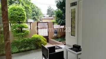 Rumah Mewah Hook di Komplek Pekayon Bekasi 2