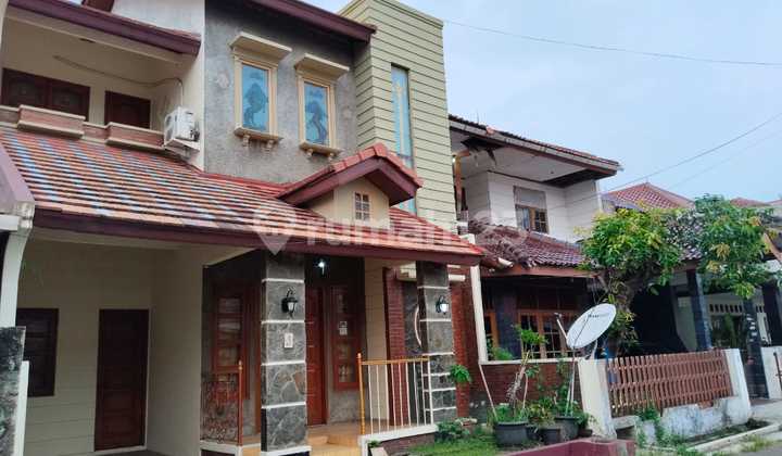 Rumah Cantik LT 120 M² di Komplek Pondok Bambu Asri 2