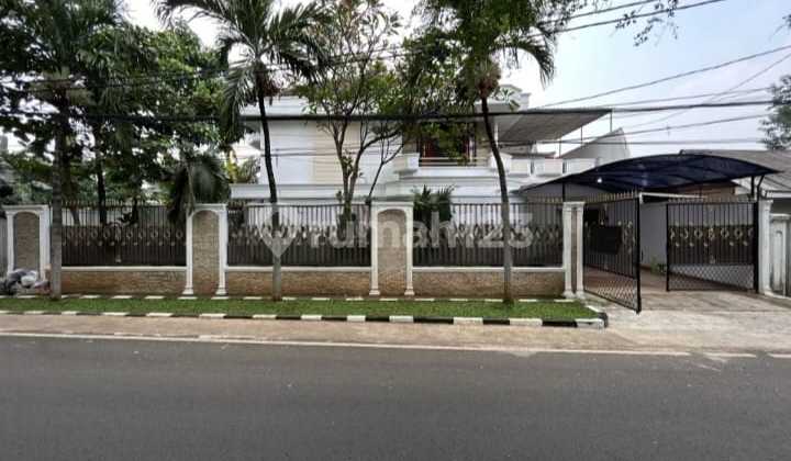 Rumah Mewah Megah di Boulevard Komplek Duren Sawit 2