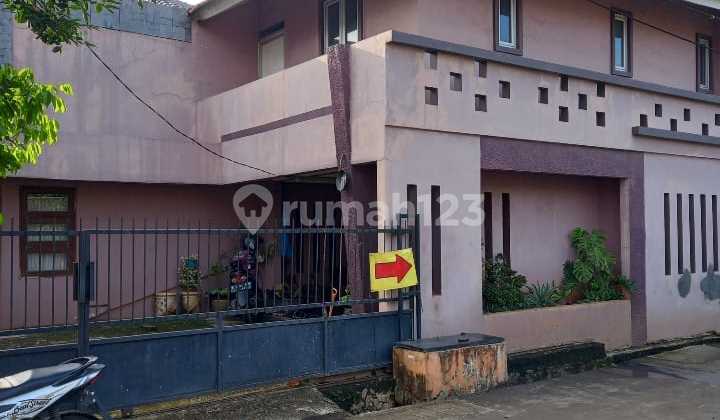 Jual Cepat - Rumah Hook LT 210 M² di Komplek Jatibening 2