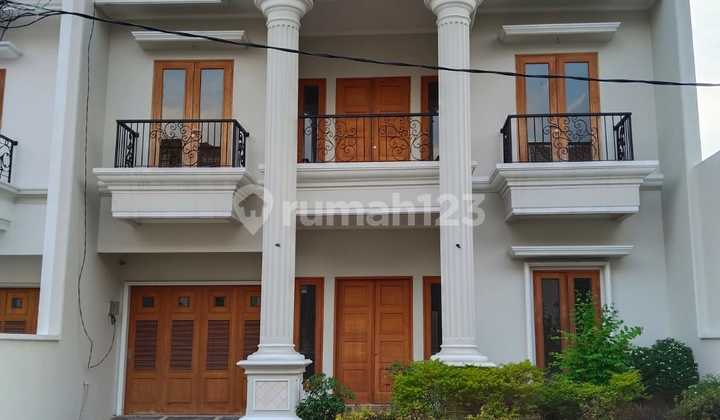 Luxurious Grand New House in Dermaga Klender Complex - Duren Sawit