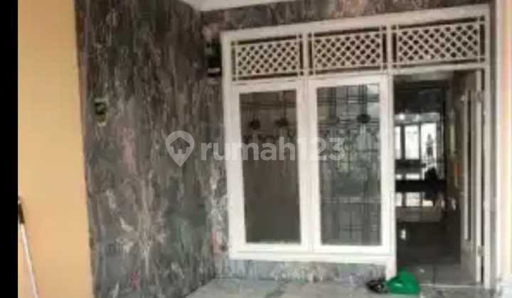 1.5-Story House with 100 M² Land Area in Duren Sawit Baru Complex 2