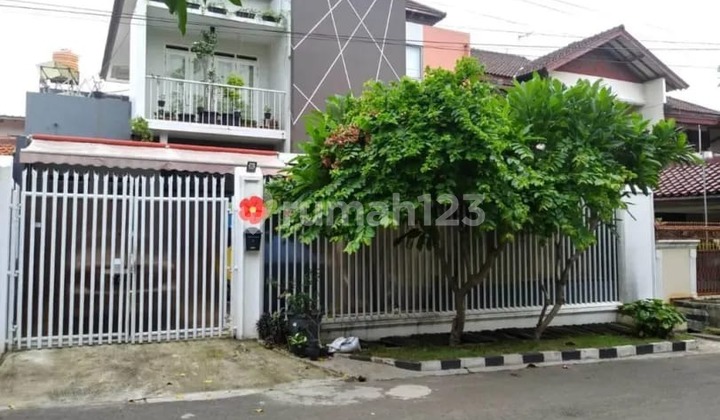 Asri House LT 237 M² in Abadi Complex Duren Sawit Asri House LT 237 M² in Abadi Complex Duren Sawit