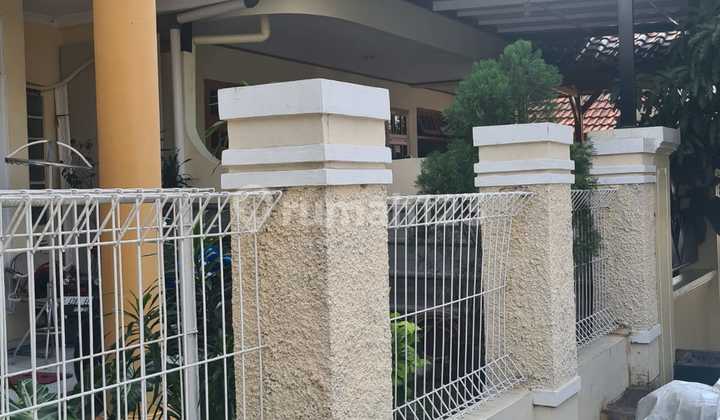 Rumah Bagus Luas Tanah 160 Meter di Komplek Eramas Pulogebang 2