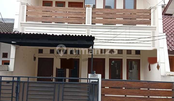 Beautiful House, Great Location, Flood-Free in PTB Pondok Kelapa.