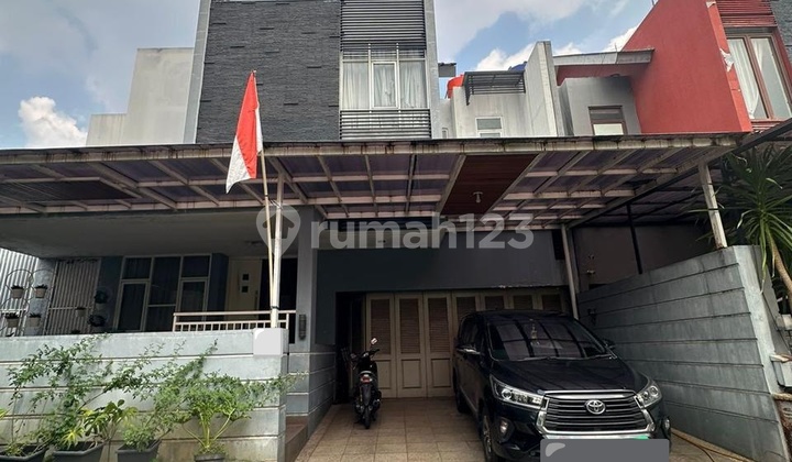 Rumah Cantik di Cluster Exclusive Billymoon - Pondok Kelapa
