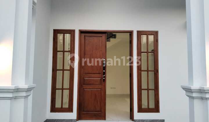 RUMAH BARU MEWAH!! Di Komplek IKIP Duren Sawit 2