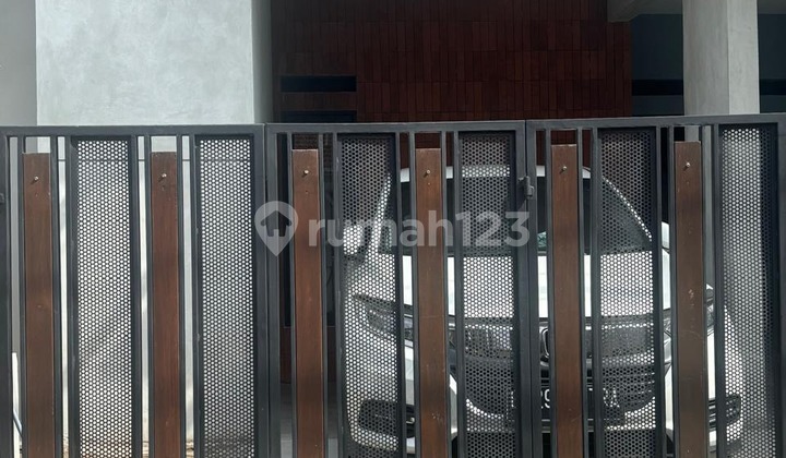 Rumah Mewah di Rawamangun Dekat Velodrome 2