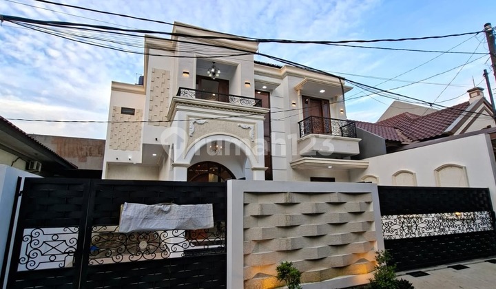Mewah Bgt!! Rumah Baru di Komplek Billymoon - Kav. Marinir Pondok Kelapa