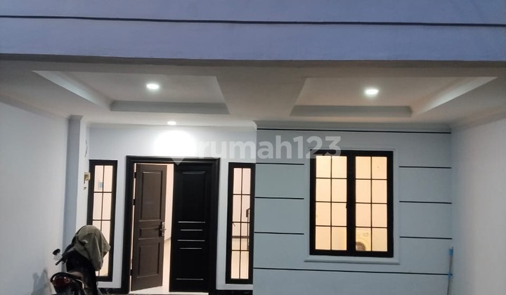 Rumah Baru Cantik Bebas Banjir di Kav Dki Pondok Kelapa