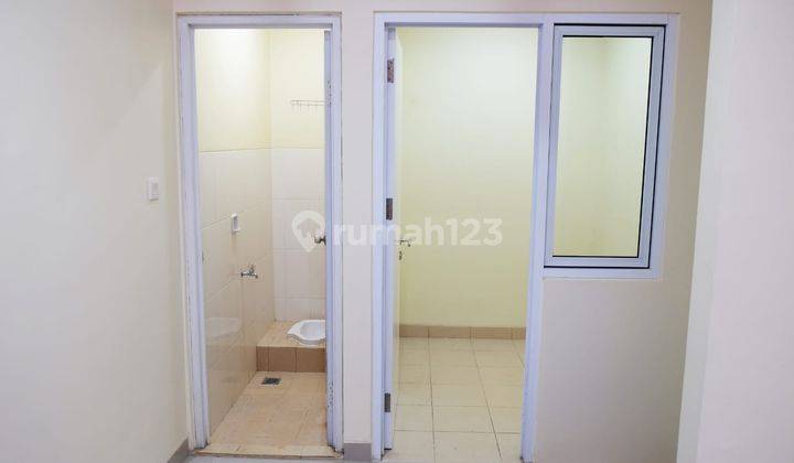 Rumah 2 Lantai Bagus Semi Furnished di Karelia Gd. Serpong 5