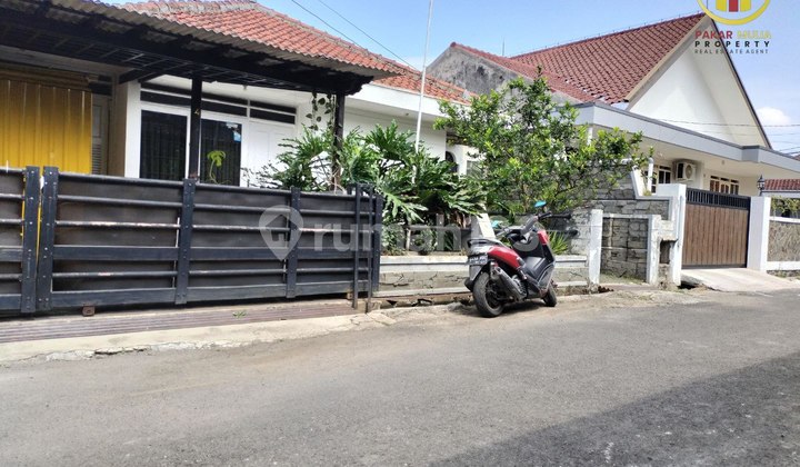 For Sale Ready-to-Live-In House in Turangga, Buah Batu, Bandung