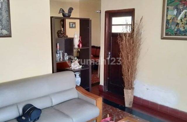 Rumah Terawat Bagus Unfurnished SHM di Sumur Bandung, Bandung 2