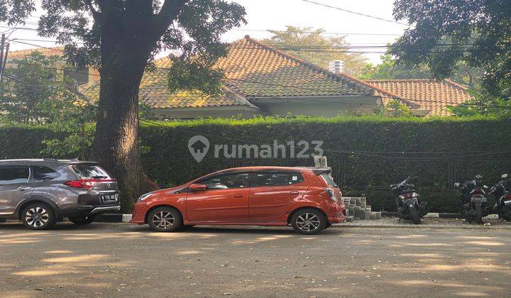 Dijual Rumah Bangunan Belanda Di Sayap Dago Cocok Untuk Rumah Tinggal Maupun Komersil Lokasi Depan Taman  1