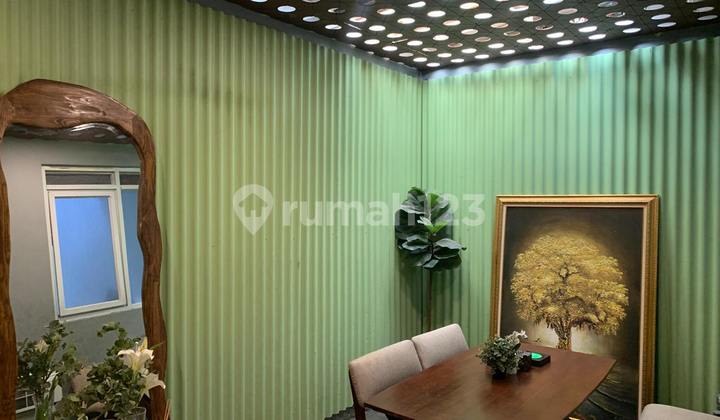 For Sale Nice Ready-to-Live-In Single Gate System House in Setra Dago Antapani Complex, Bandung 2