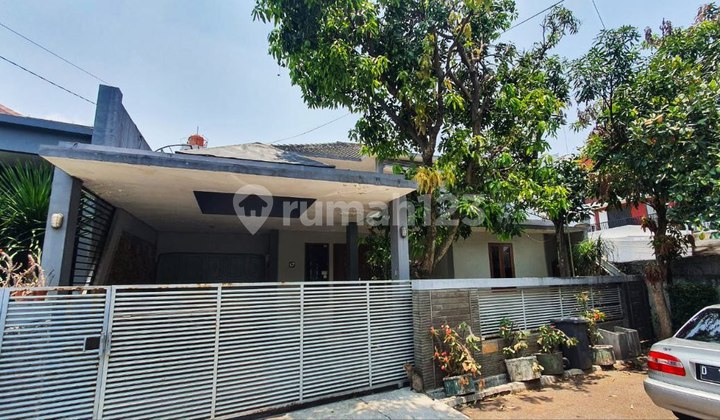 Dijual Rumah Terawat Siap Huni di Komplek Situsari Buah Batu Bandung Dijual Rumah Terawat Siap Huni di Komplek Situsari Buah Batu Bandung