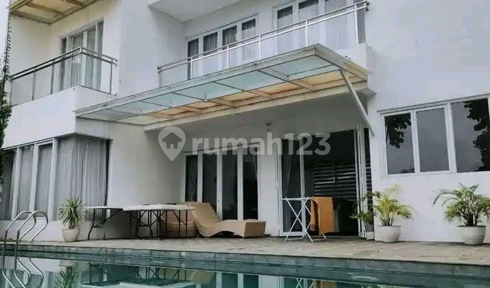 Dijual Villa Bagus Ada Kolam Renangnya Di Padasuka Bandung 2