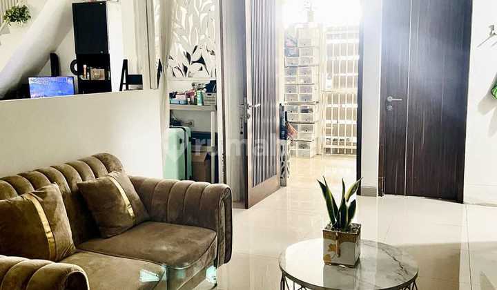 Dijual Rumah Hook Siap Huni di Komplek Buah Batu Square Sebrang Exit Tol Buah Batu Bandung 2