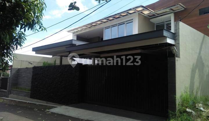 Dijual Rumah Lux 3 Lantai Mininalis Full Furnished Di Cipaku Indah Setiabudi Bandung 1