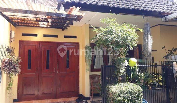 For Sale Ready-to-Occupy House in Margahayuraya 2