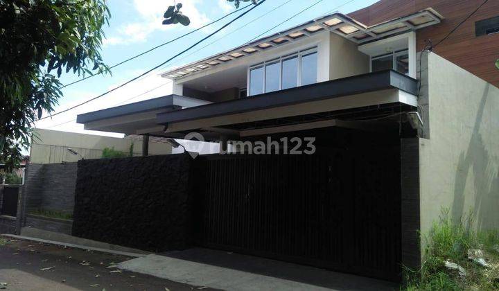 Rumah Lux Semi Furnish Siap Huni Di Cipaku Indah Setiabudi Bandung 1