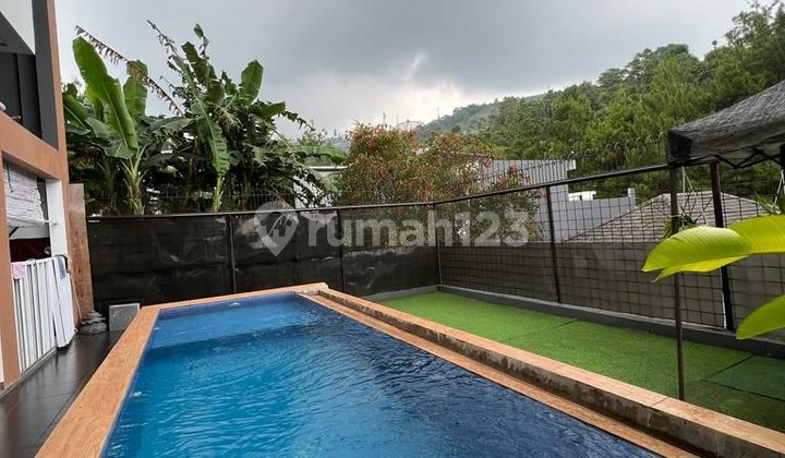 For Sale 3-Story House With Swimming Pool In Dago Pakar Resort Bandung 2