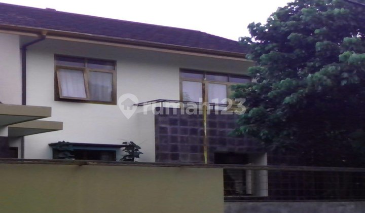 Dijual Rumah 2 Lantai Semi Furnished Di Komplek Unpad Cigadung Bandung  2