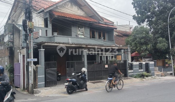 Dijual Rumah Ruang Usaha Lokasi Strategis di Mainroad Antapani Bandung 2