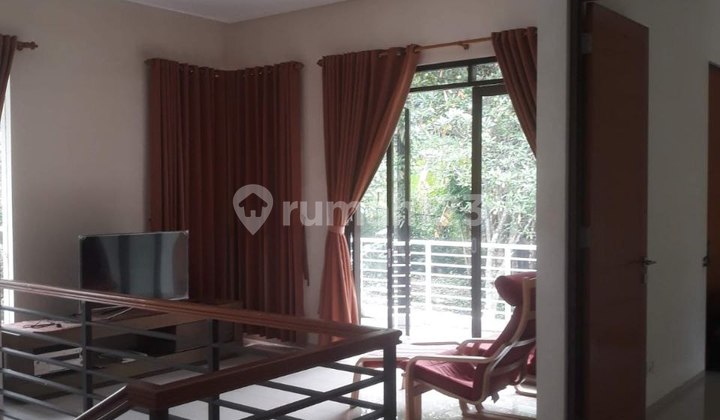 For Sale Well-Maintained Ready-to-Occupy House in the Scenic Dago Resort Area of Bandung 2