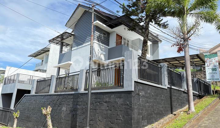 Dijual Rumah Hook 2.5 Lantai View Kota Bandung Di Komplek Buana Hiltop View Residence Ujungberung Bandung Dijual Rumah Hook 2.5 Lantai View Kota Bandung Di Komplek Buana Hiltop View Residence Ujungberung Bandung